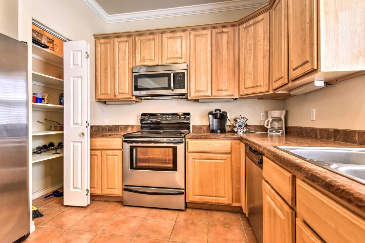 Waterfront Corpus Christi Townhome With Pool And Dock! Exteriör bild