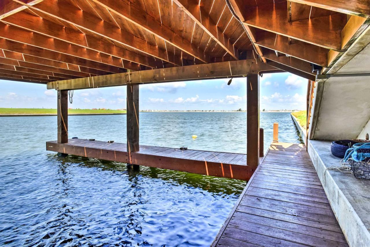 Waterfront Corpus Christi Townhome With Pool And Dock! Exteriör bild