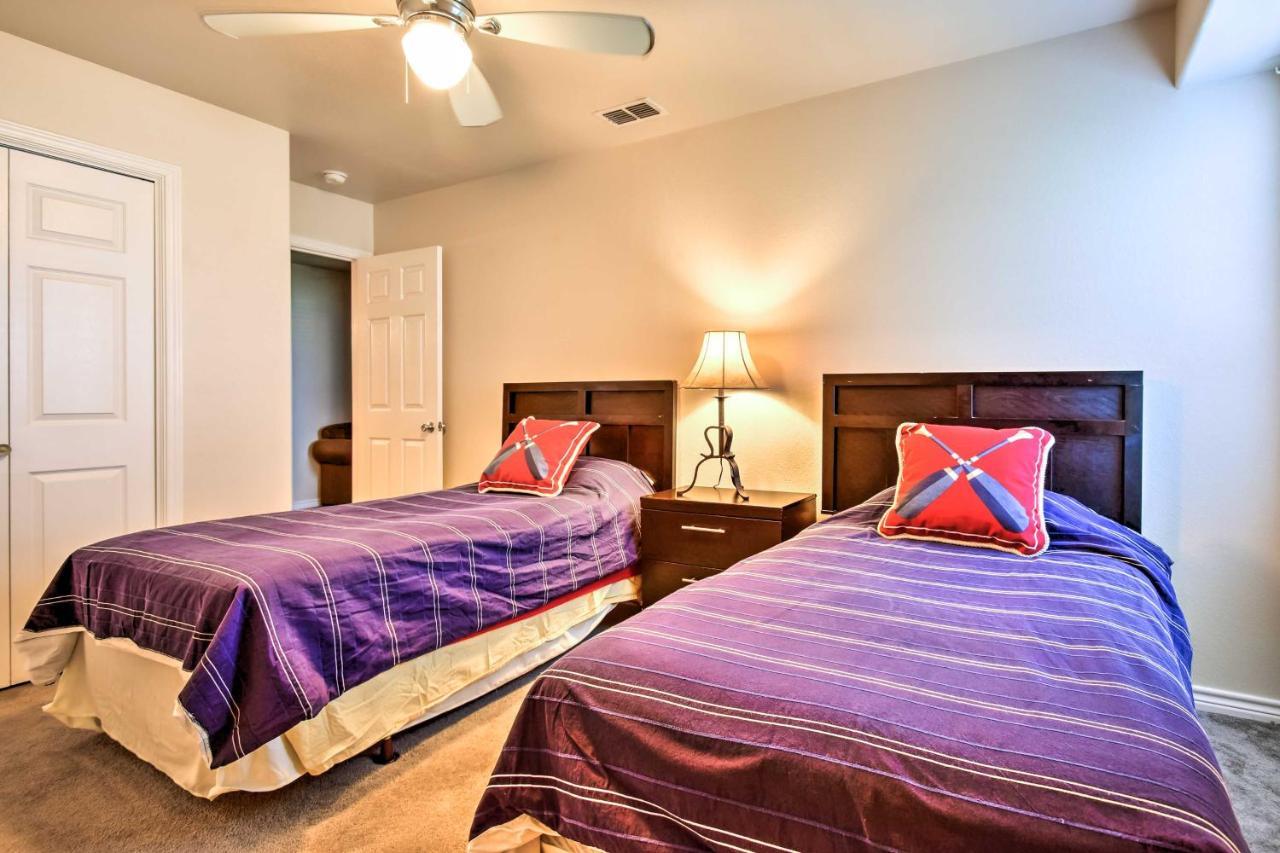 Waterfront Corpus Christi Townhome With Pool And Dock! Exteriör bild